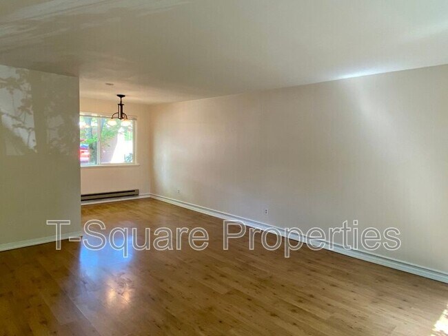 Building Photo - 4883 Terrace Dr NE