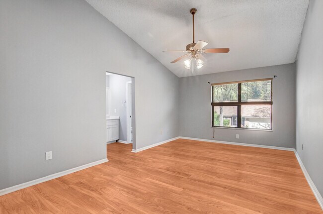 Building Photo - 11834 Donlin Dr