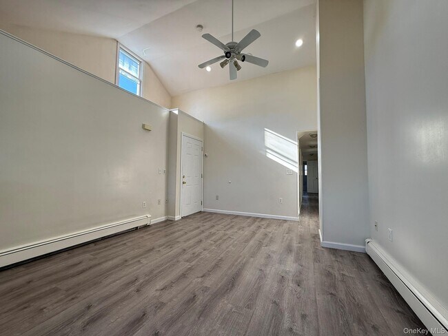 Building Photo - 51 Schneider Ave