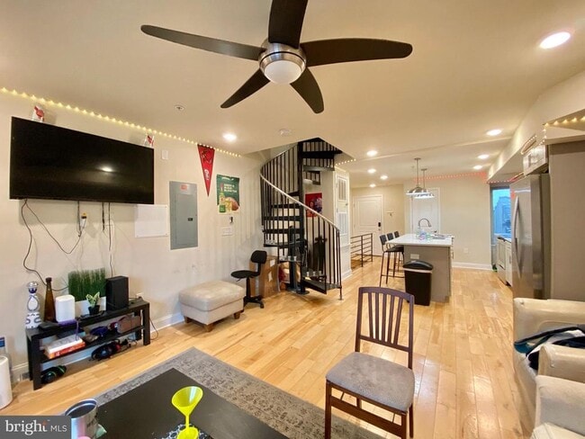 Building Photo - 1950 N Gratz St