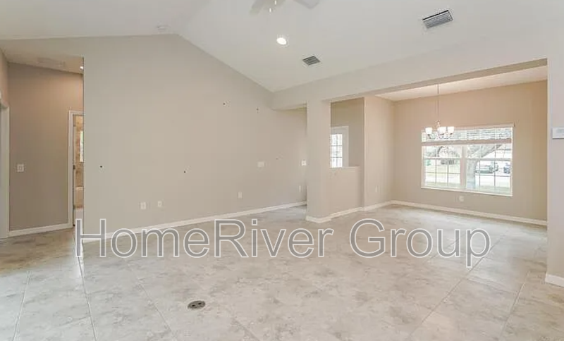 Primary Photo - 17249 Gulfspray Cir