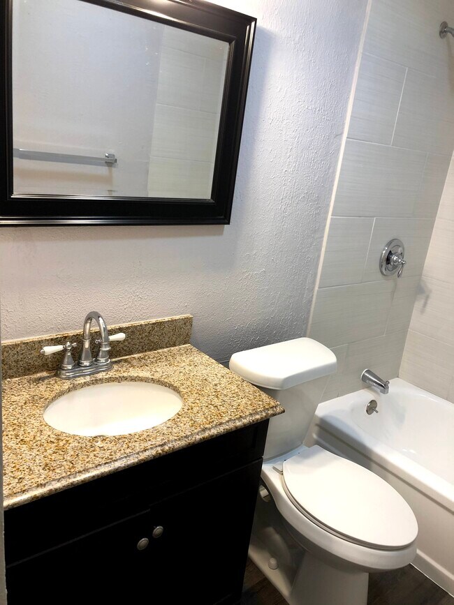 Building Photo - 1741 Crystal Way