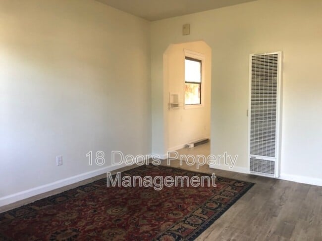 Building Photo - 4556 55th St