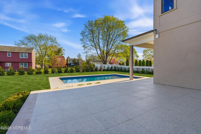 Building Photo - 84 Cooper Ave