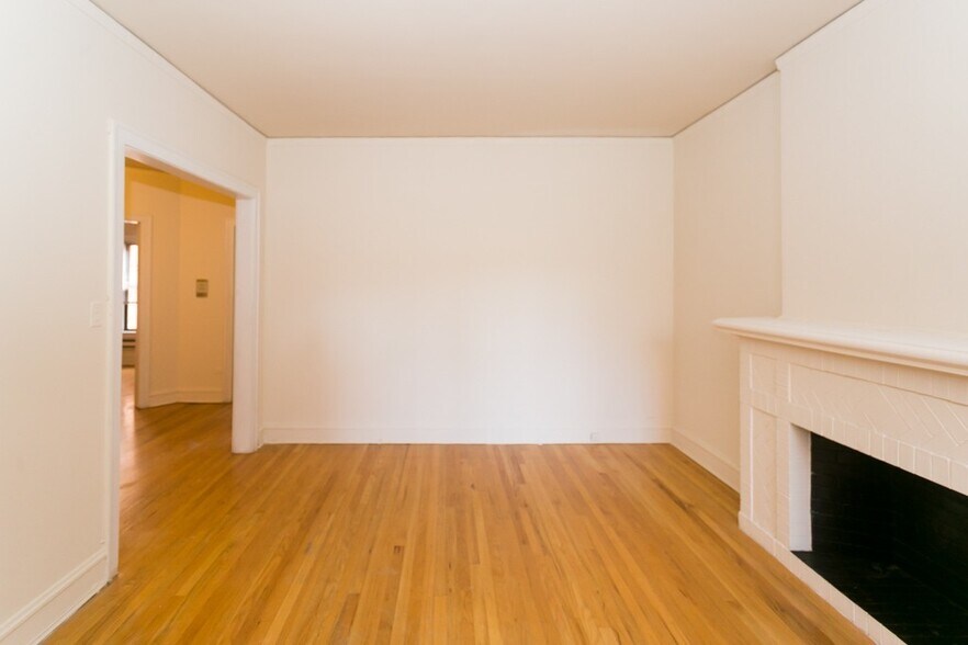 Building Photo - 1314 Oak Ave