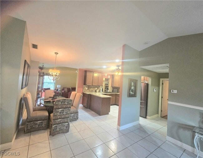 Building Photo - 1813 SW 26th St