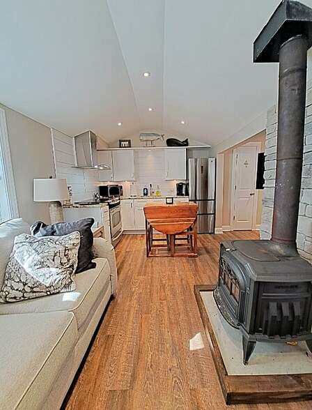 Building Photo - 14949 Hook Hollow Rd