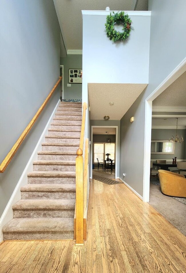 Building Photo - 9017 Erinsbrook Dr