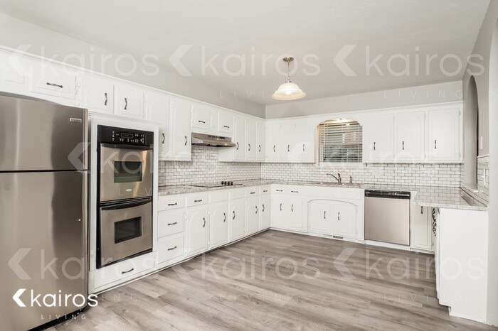 Building Photo - 2501 SW 91st St