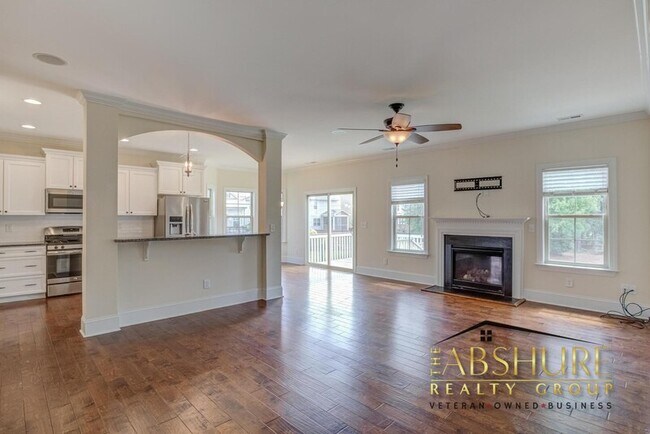 Building Photo - 112 Cahors Trail