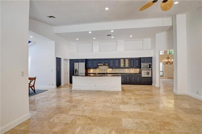 Building Photo - 2700 NW 49th St