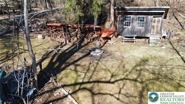 Building Photo - 3470 Rhododendron Dr