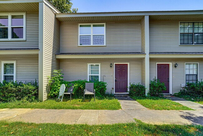 Building Photo - 2630 Kantz Dr