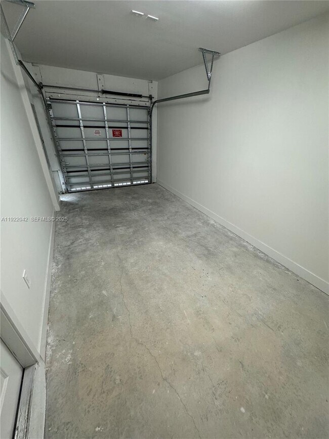 Building Photo - 34423 SW 189th Ct