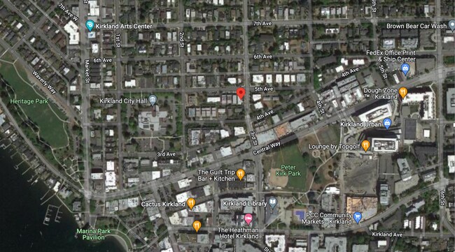 Proximity to Surroundings - 435 3rd St