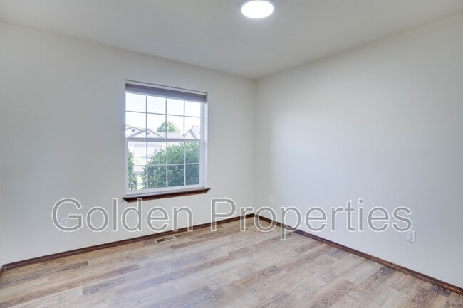 Building Photo - 2545 W Blueberry Cir