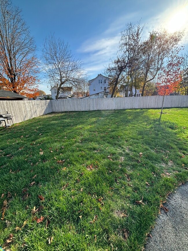 Building Photo - 90 East St