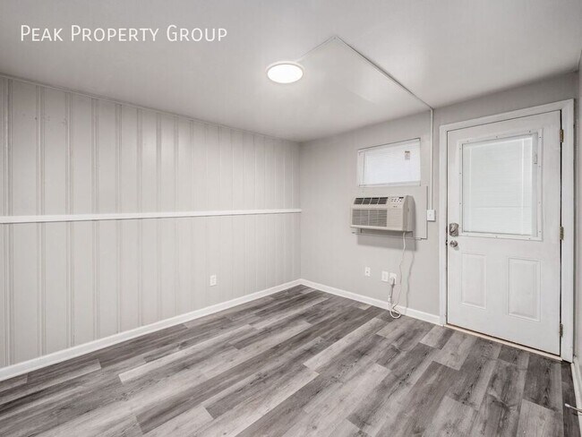 Building Photo - 70 W 8th Ave