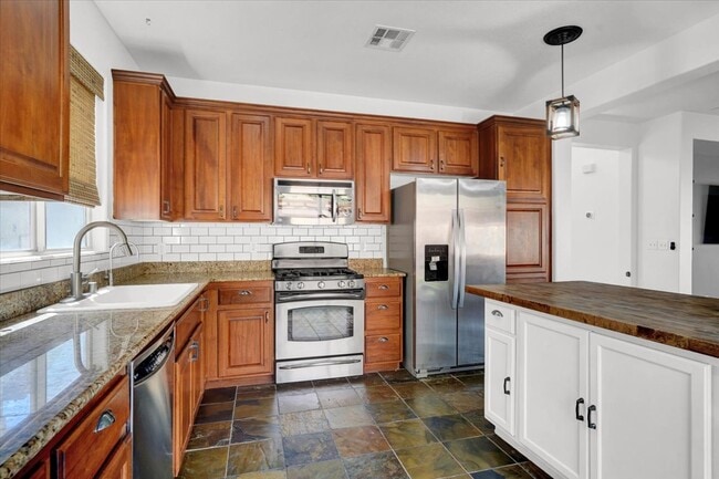Building Photo - 8036 W Anasazi Ranch Ave