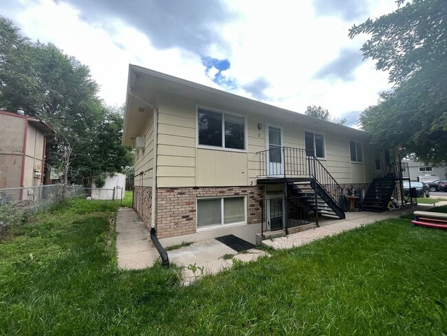 Building Photo - Great Condo in Laporte