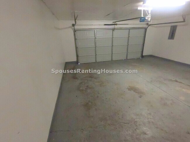 Building Photo - 7648 Camberwood Dr