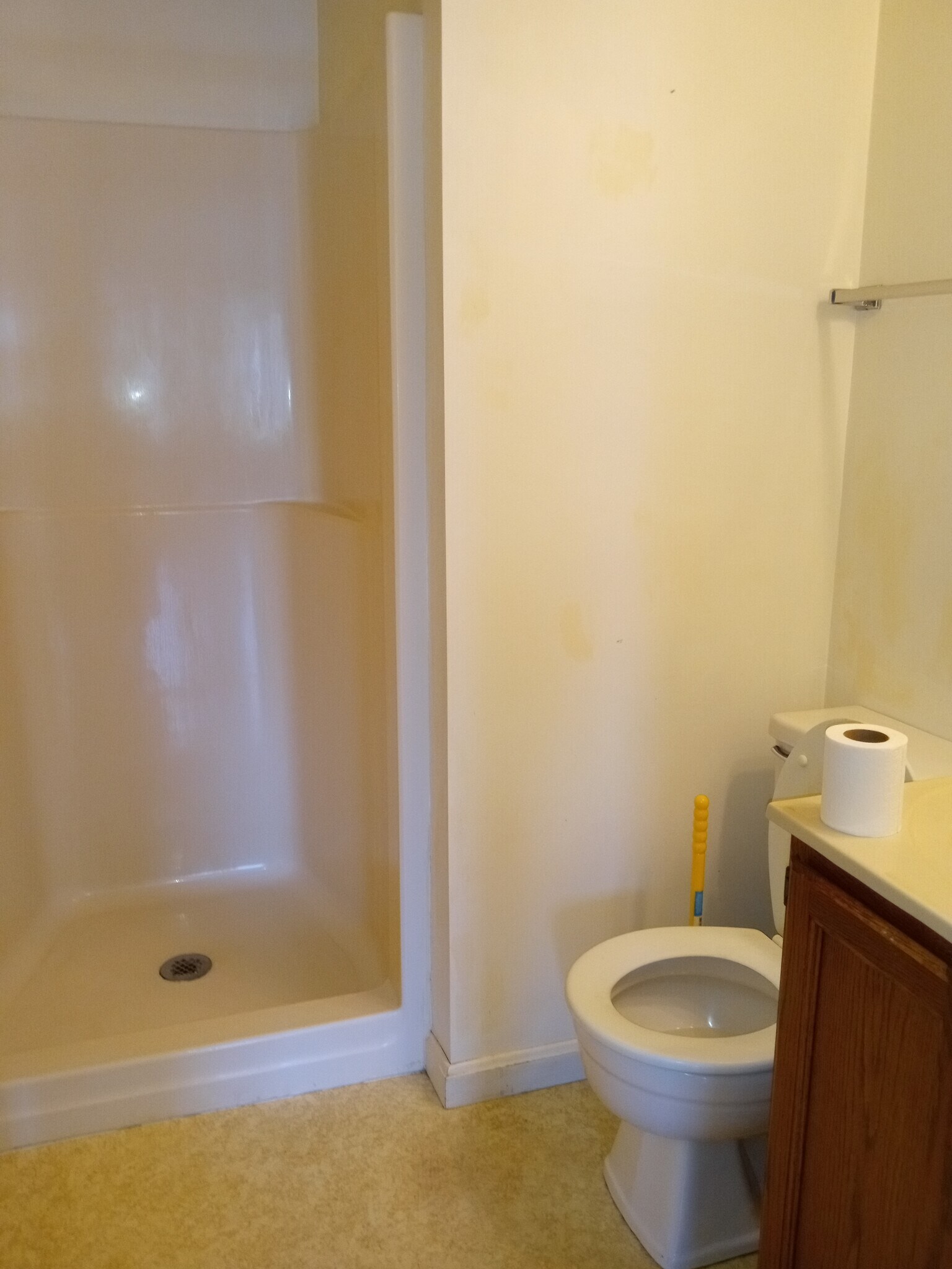 en suite master bath - 28 Academy St