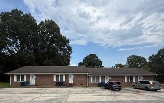 Building Photo - 3911 Archdale Rd