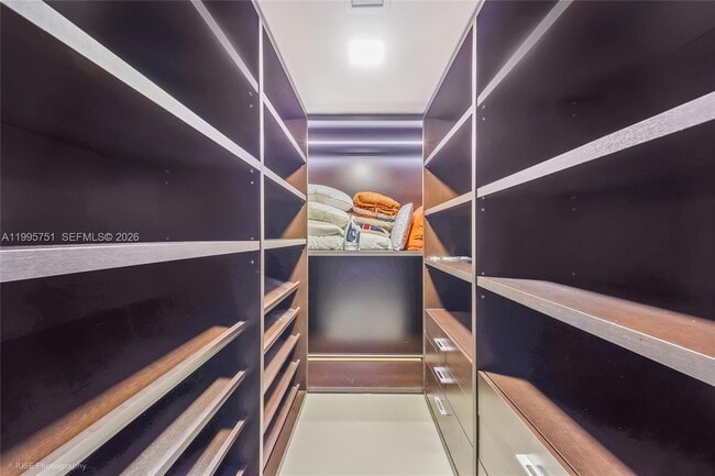 Building Photo - 488 NE 18th St