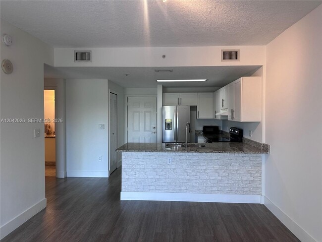 Building Photo - 3410 Coral Wy