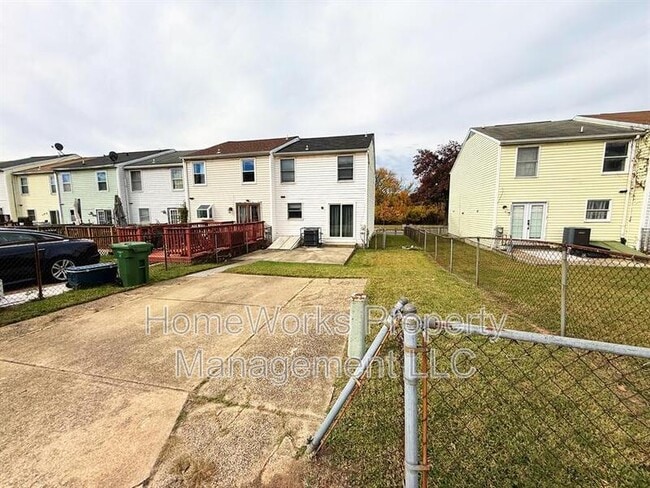 Building Photo - 2517 South Paca St