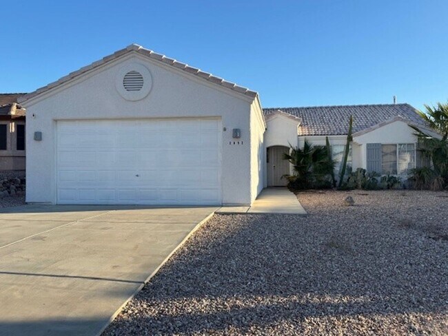 Building Photo - Pool Home with 3Bedrooms +Bonus Room Bullhead Parkway-Desert Foothills Estates- Can Be "Furnished...