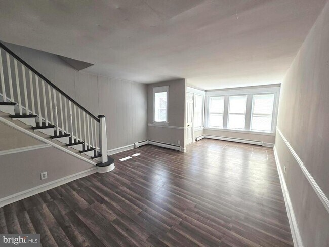 Building Photo - 4020 Howland St