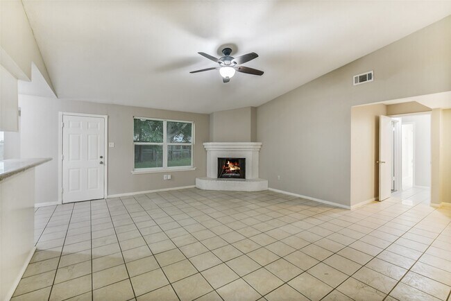 Building Photo - 19334 Wood Village Ln