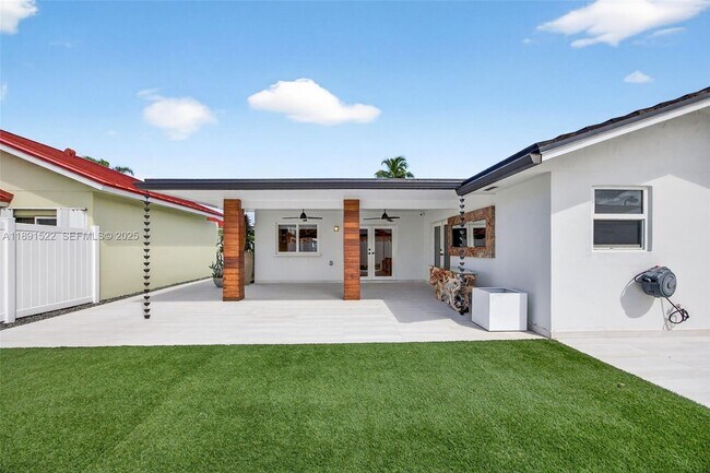 Building Photo - 13280 SW 39th Terrace