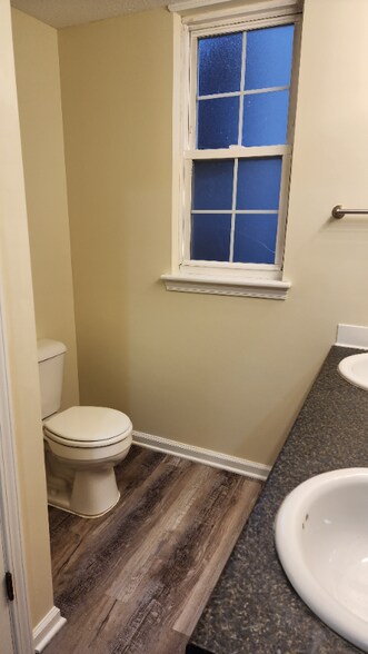 Building Photo - 42 S Adams St