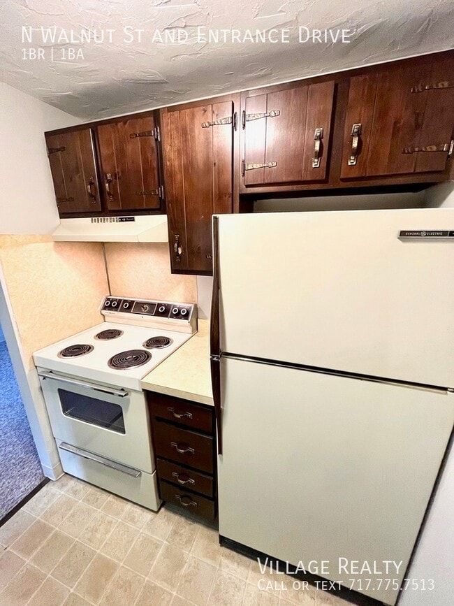 Building Photo - 312 N Walnut St