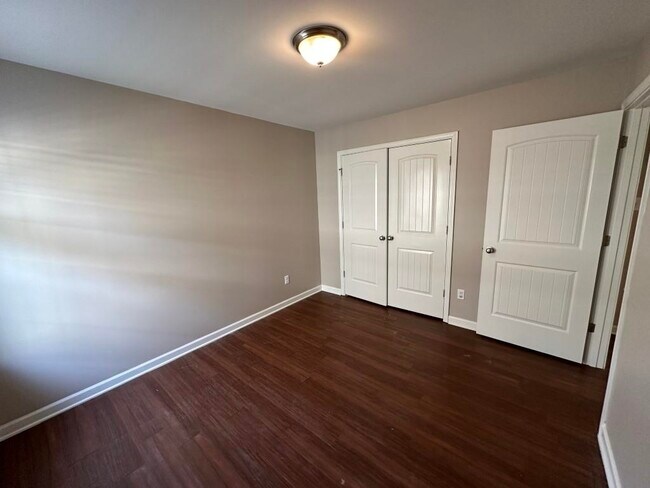 Building Photo - 1311 Crosstown Ct