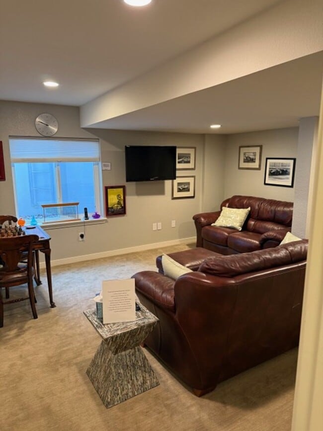 Building Photo - Studio with Den in Private Arvada Home