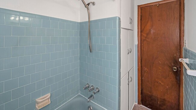 Building Photo - Cozy 3-Bedroom Home with Corner Lot in Rincon