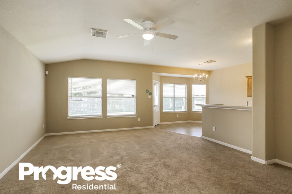 Building Photo - 15527 Lady Shery Ln