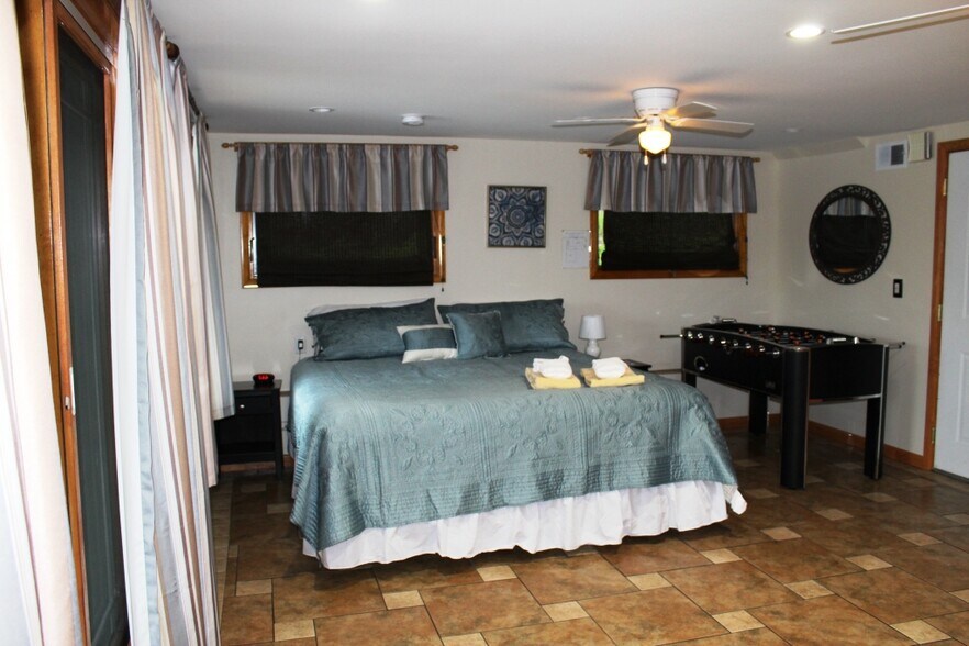 King size bed - 102 Holiday Ln