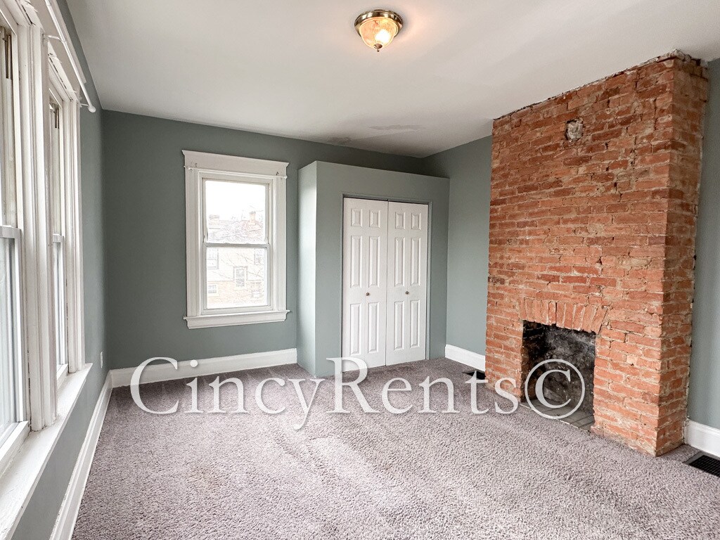 Building Photo - 5209 Rhode Island Ave