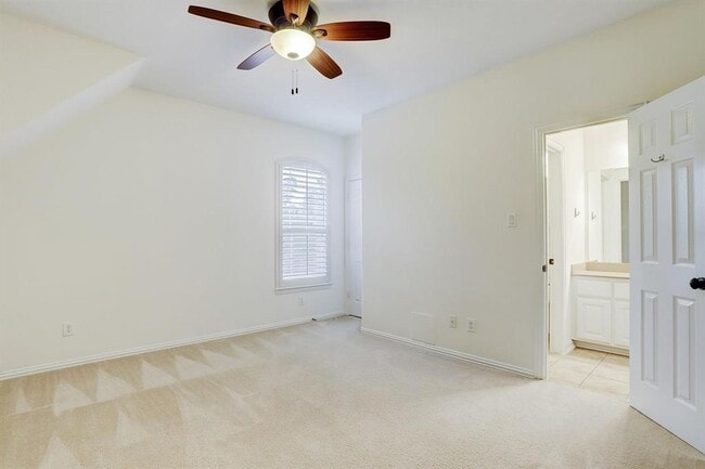 Building Photo - 62 Marquise Oaks Pl