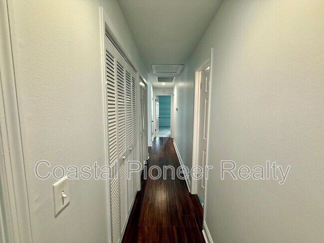 Building Photo - 613 Kingston Ct