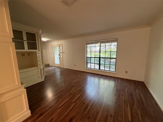 Building Photo - 39 Eagle Rock Pl