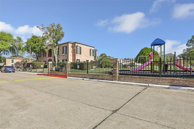 Building Photo - 8302 Nairn St