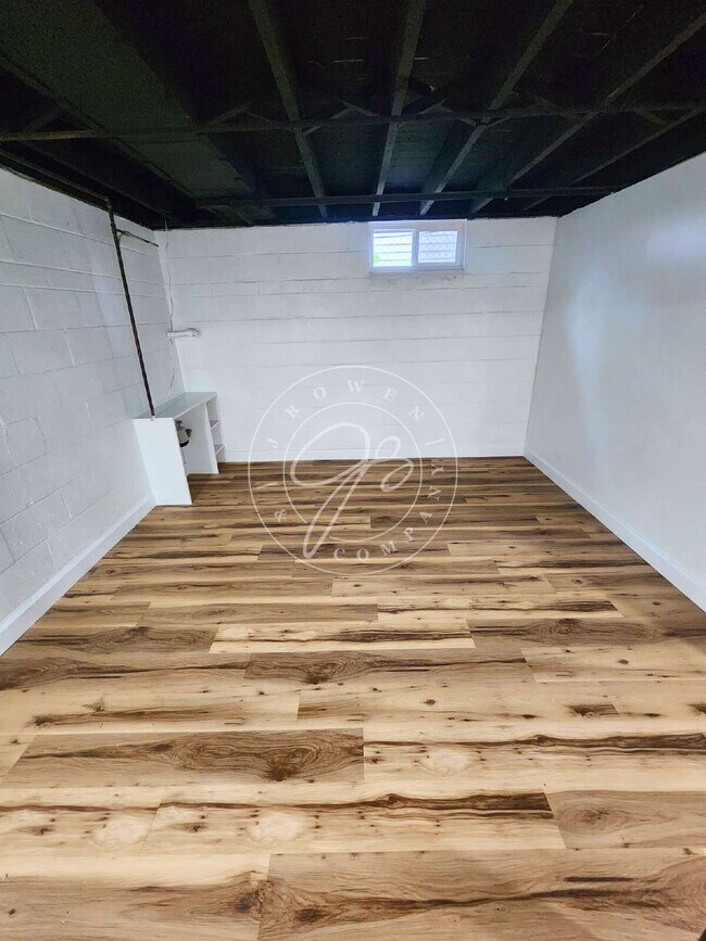 Building Photo - Charming 3-Bed Home with Finished Basement and large dormer!