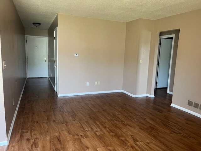Building Photo - 5915 Brandonwood Ln