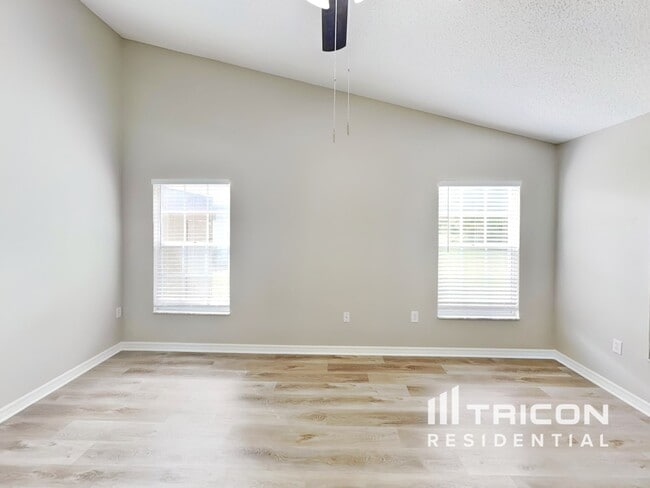 Building Photo - 958 Shriver Cir