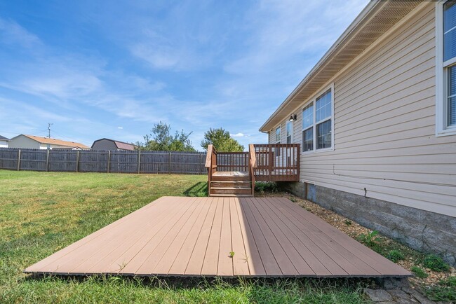 Building Photo - Oak Grove Cutie for Rent!